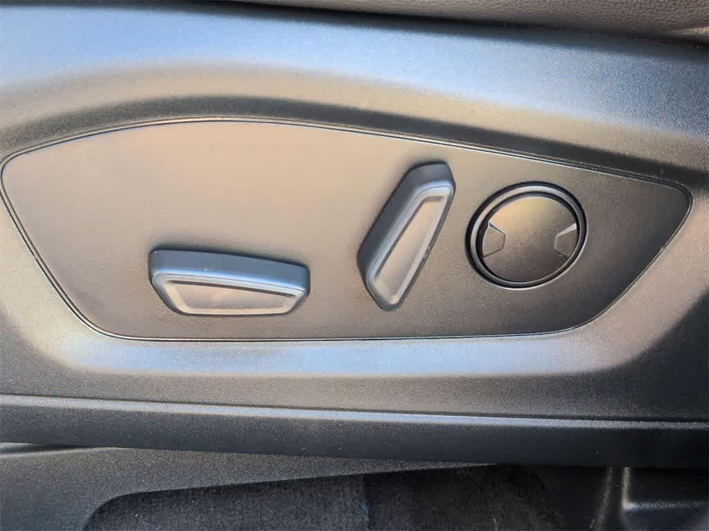 used 2022 Ford Explorer car, priced at $37,372