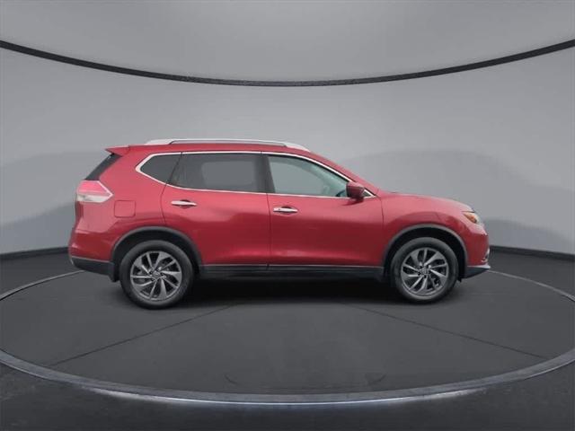used 2016 Nissan Rogue car, priced at $12,905