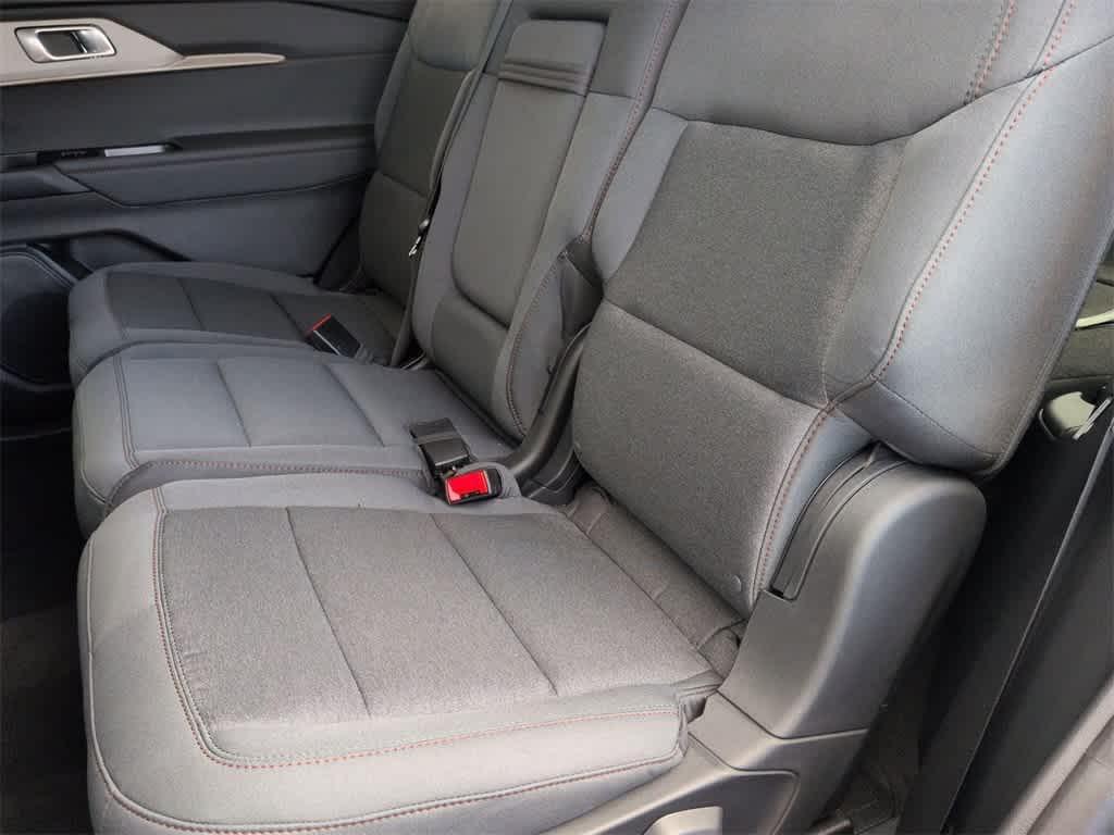 new 2025 Ford Explorer car, priced at $43,912