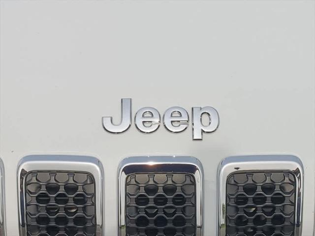 used 2022 Jeep Cherokee car, priced at $25,875