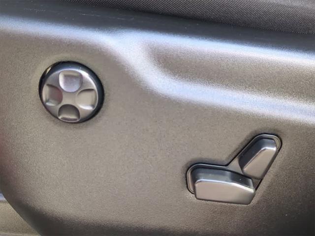 used 2022 Jeep Grand Cherokee car, priced at $27,524