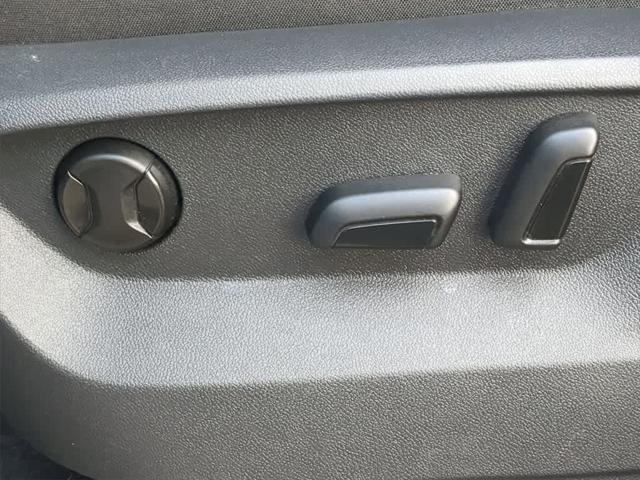 used 2020 Volkswagen Atlas Cross Sport car, priced at $22,515