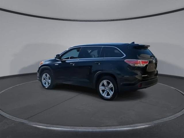 used 2015 Toyota Highlander Hybrid car, priced at $25,999