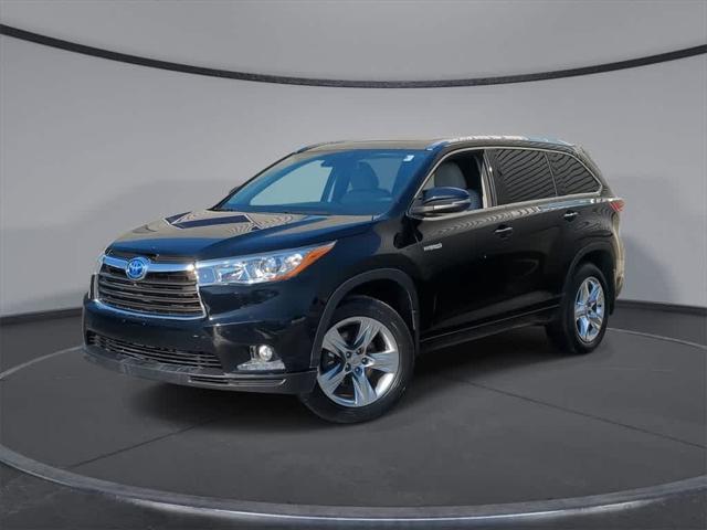 used 2015 Toyota Highlander Hybrid car, priced at $25,999