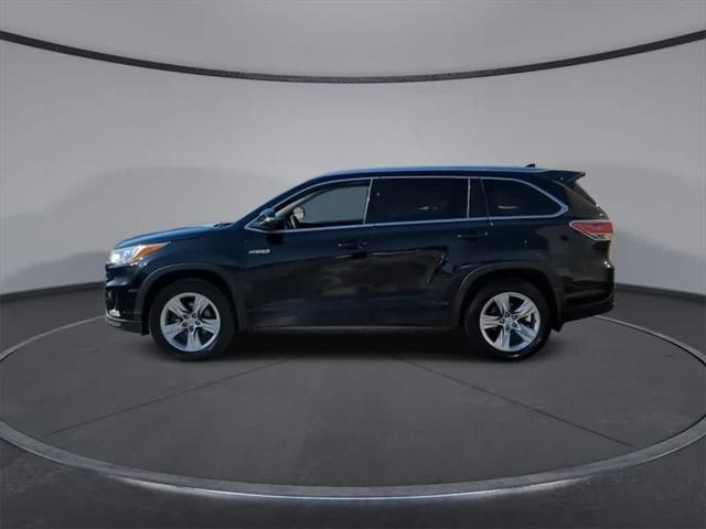 used 2015 Toyota Highlander Hybrid car, priced at $25,999