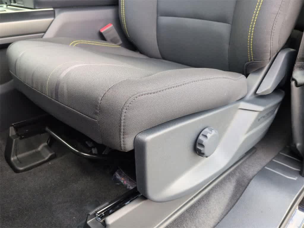 new 2025 Ford F-150 car, priced at $46,572