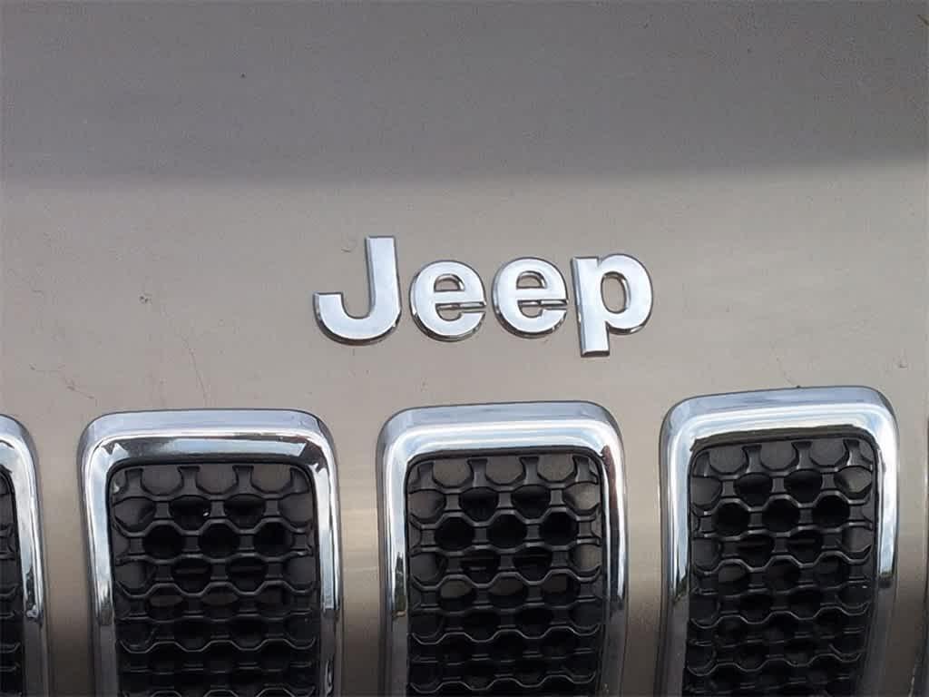 used 2019 Jeep Cherokee car, priced at $18,431