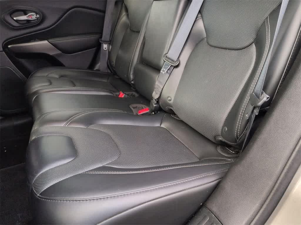 used 2019 Jeep Cherokee car, priced at $18,431