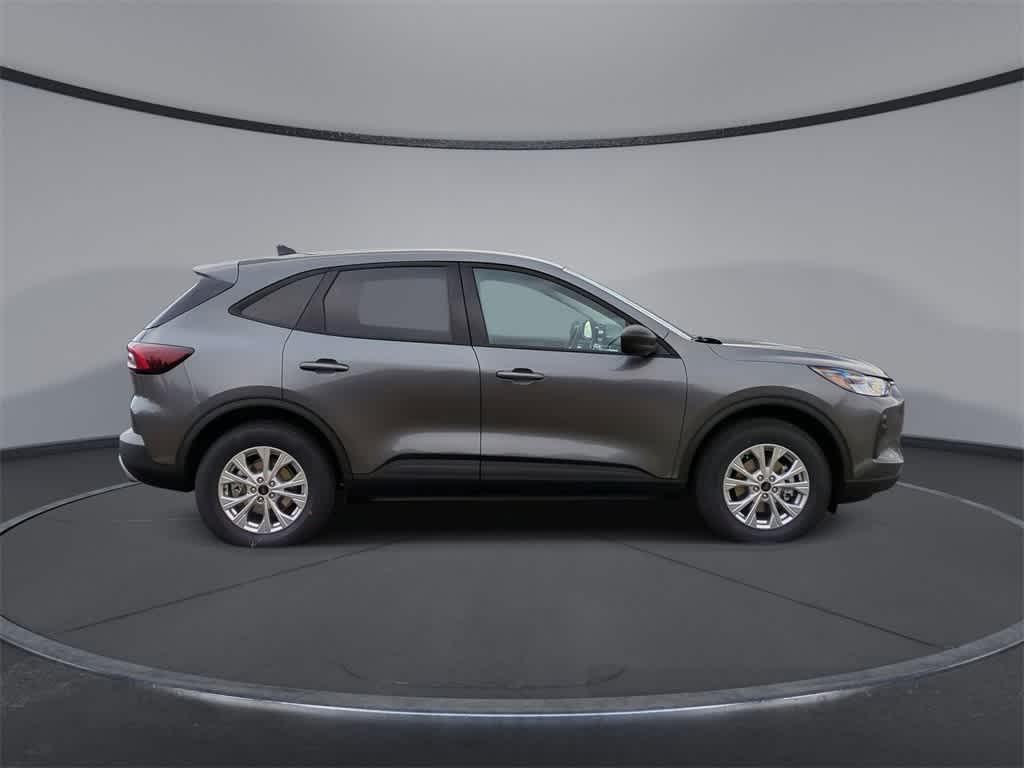 used 2025 Ford Escape car, priced at $25,562