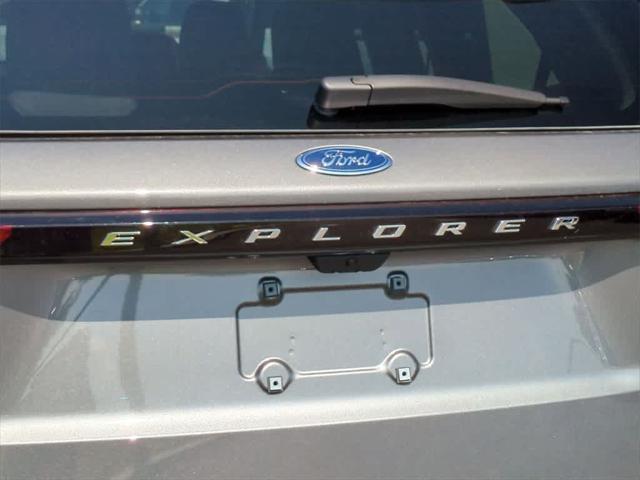 new 2025 Ford Explorer car, priced at $49,960