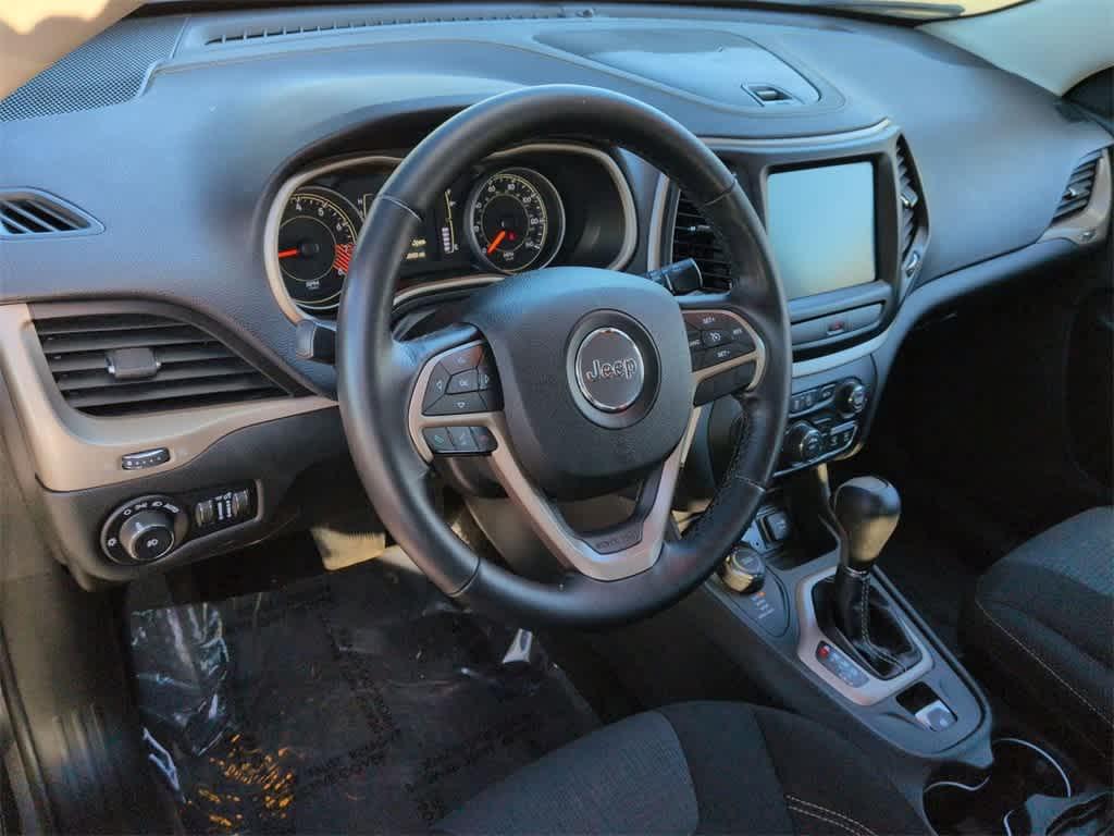 used 2015 Jeep Cherokee car, priced at $13,548