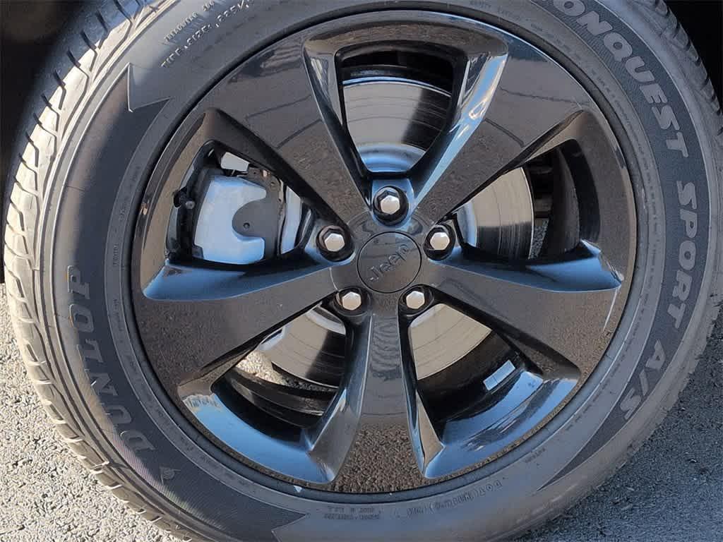 used 2015 Jeep Cherokee car, priced at $13,548