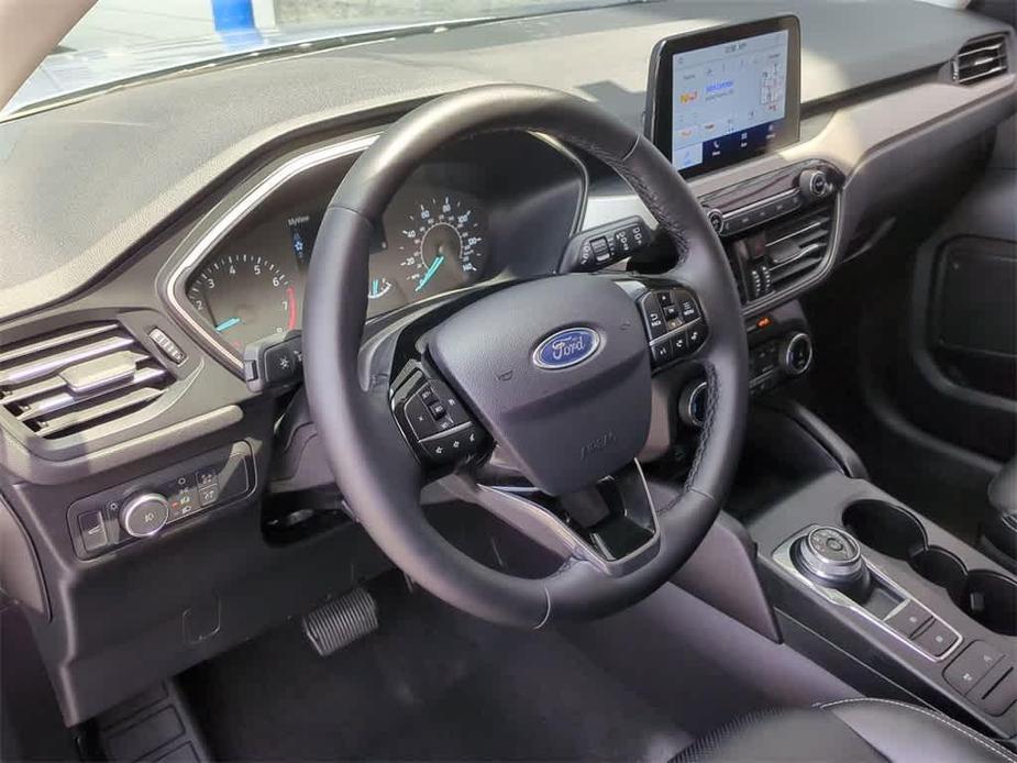 used 2022 Ford Escape car, priced at $25,200