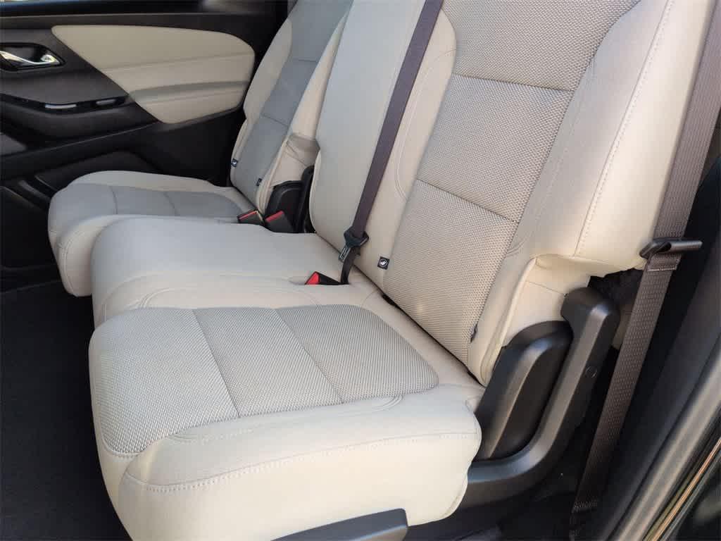 used 2023 Chevrolet Traverse car, priced at $26,449
