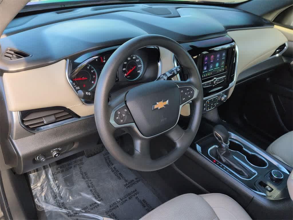 used 2023 Chevrolet Traverse car, priced at $26,449