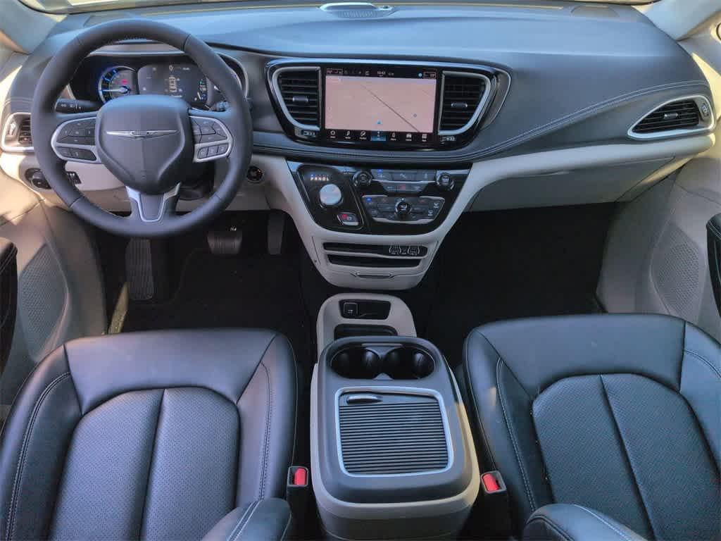 used 2024 Chrysler Pacifica Hybrid car, priced at $29,429