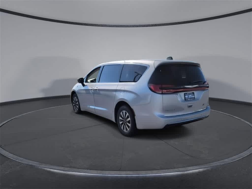 used 2024 Chrysler Pacifica Hybrid car, priced at $29,429