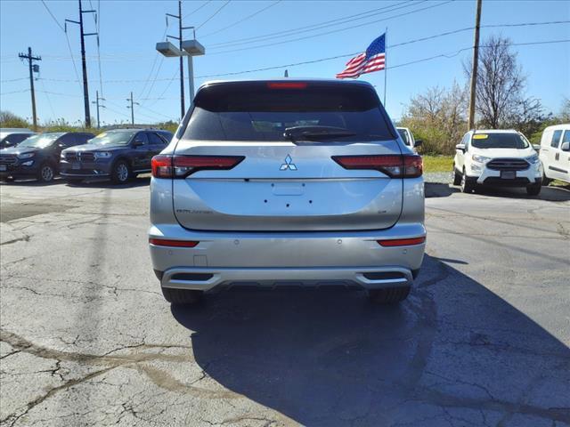 new 2024 Mitsubishi Outlander car, priced at $35,475