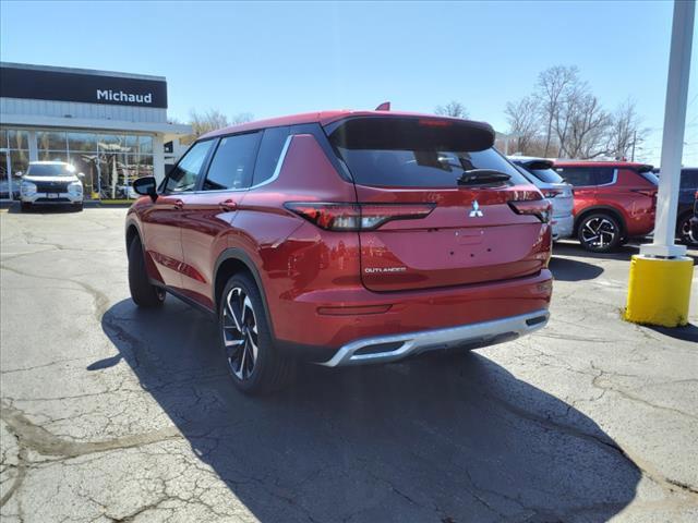 new 2024 Mitsubishi Outlander car, priced at $38,410