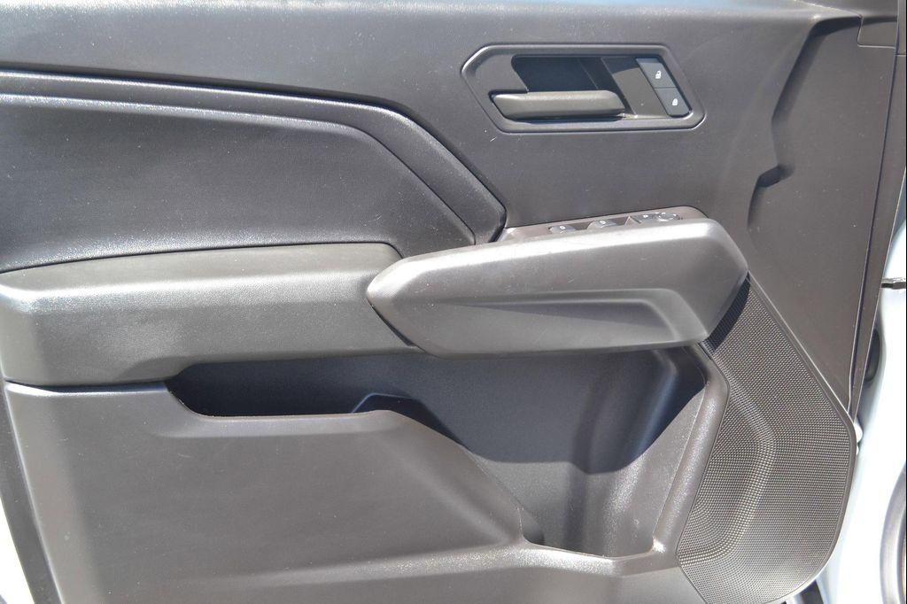 used 2024 Chevrolet Colorado car, priced at $29,997