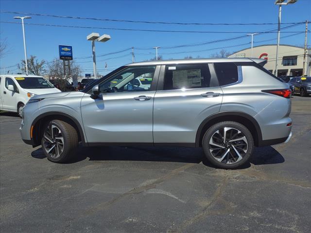 new 2024 Mitsubishi Outlander car, priced at $35,455