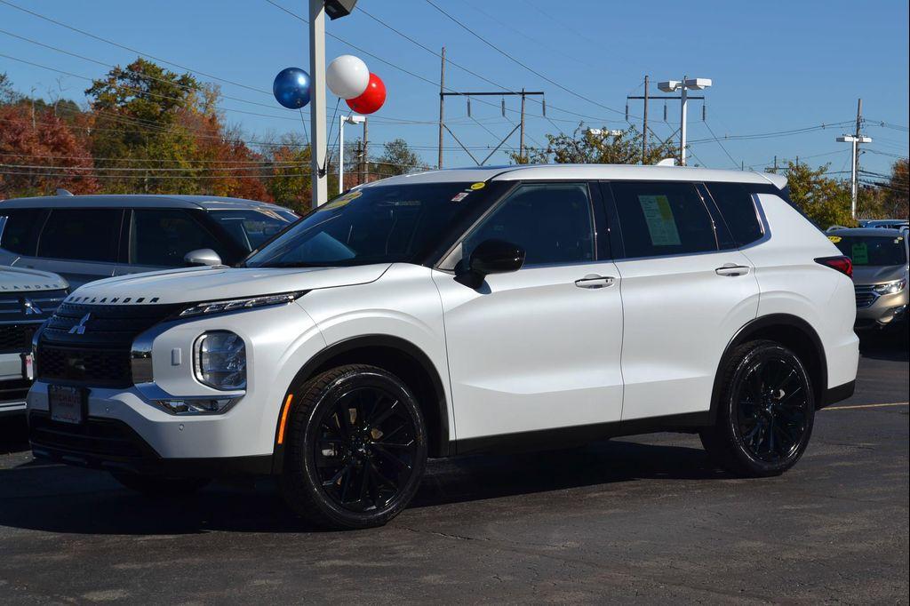 used 2022 Mitsubishi Outlander car, priced at $24,997