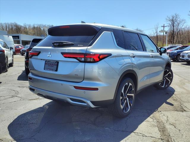 new 2024 Mitsubishi Outlander car, priced at $37,815