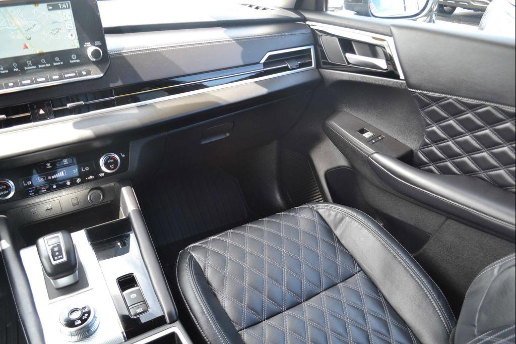 used 2024 Mitsubishi Outlander car, priced at $31,997