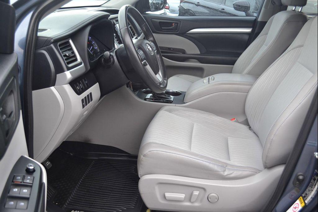 used 2019 Toyota Highlander car, priced at $27,997