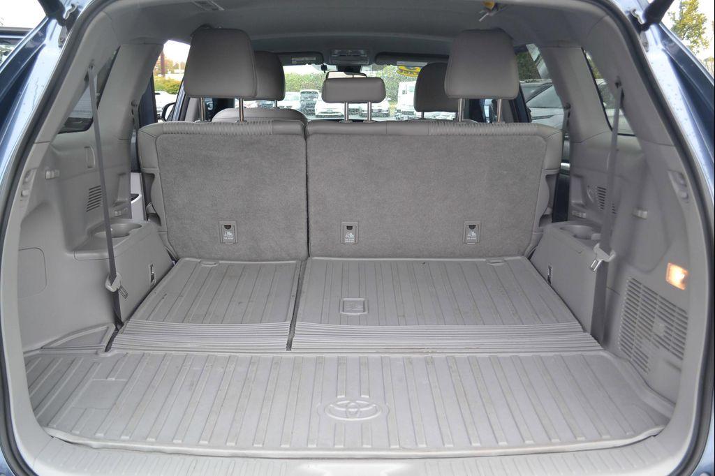 used 2019 Toyota Highlander car, priced at $27,997