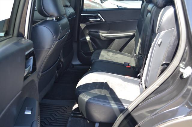 used 2024 Mitsubishi Outlander car, priced at $30,997