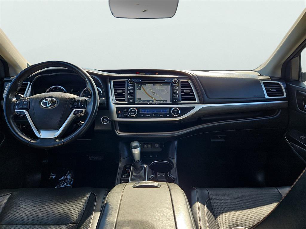 used 2017 Toyota Highlander car, priced at $27,237