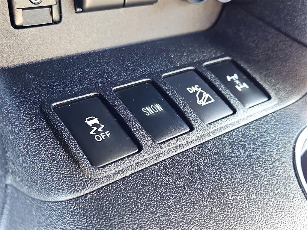 used 2017 Toyota Highlander car, priced at $27,237