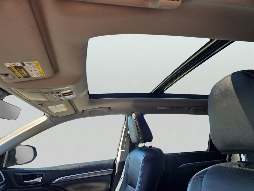 used 2017 Toyota Highlander car, priced at $27,237