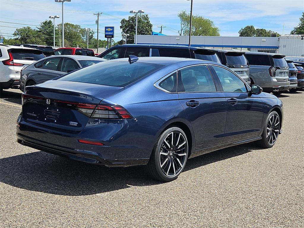 new 2025 Honda Accord Hybrid car, priced at $39,300