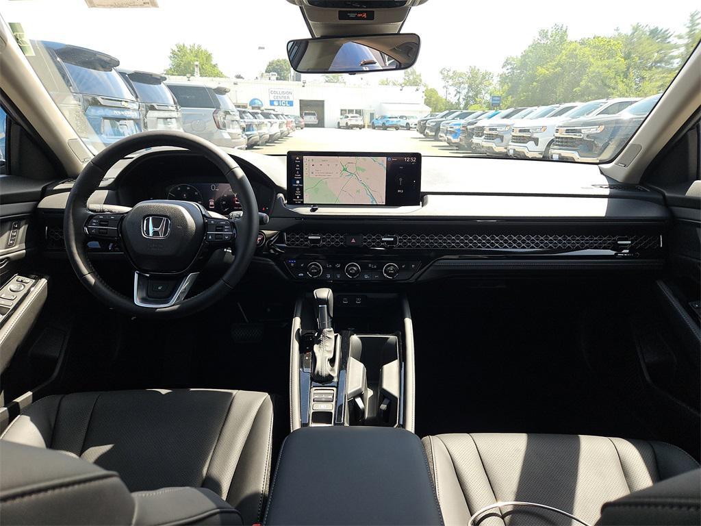new 2025 Honda Accord Hybrid car, priced at $39,300