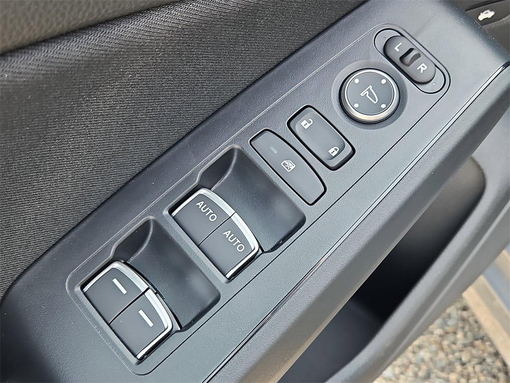 new 2025 Honda Civic Hybrid car, priced at $30,555