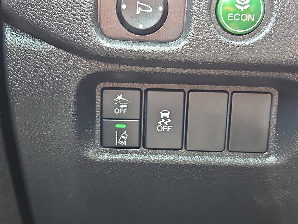 used 2022 Honda Pilot car, priced at $34,987