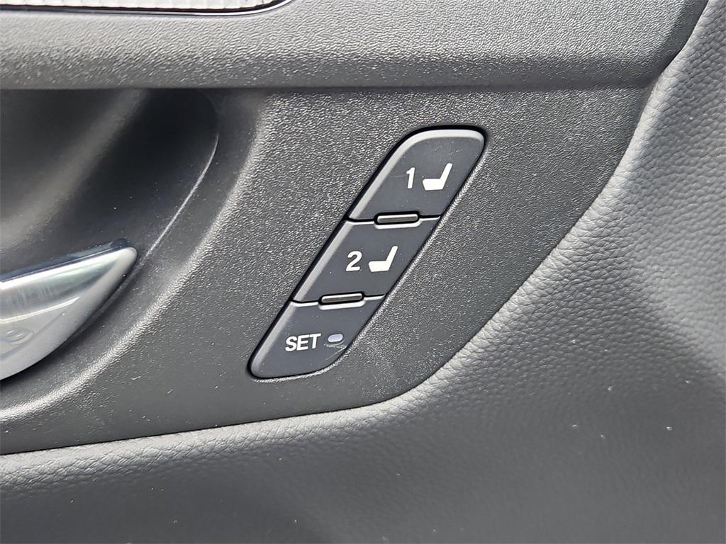 new 2026 Honda CR-V Hybrid car, priced at $41,675