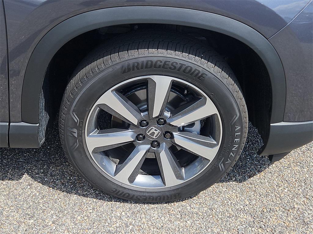 used 2025 Honda Pilot car, priced at $49,987