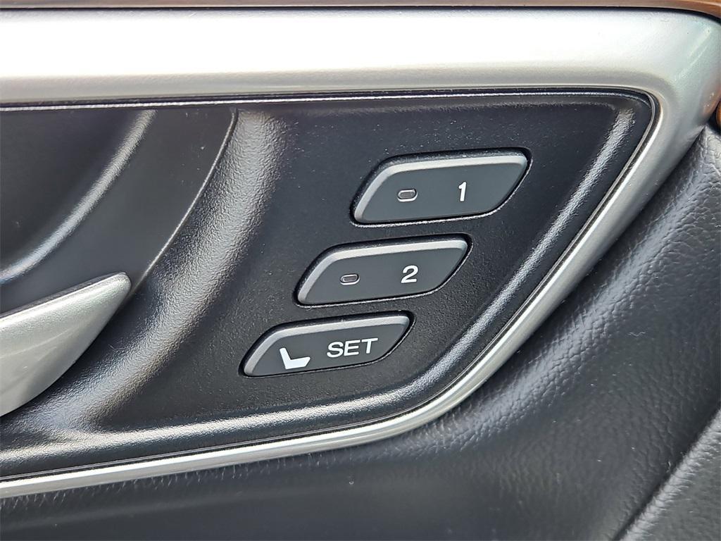 used 2020 Honda CR-V car, priced at $25,987