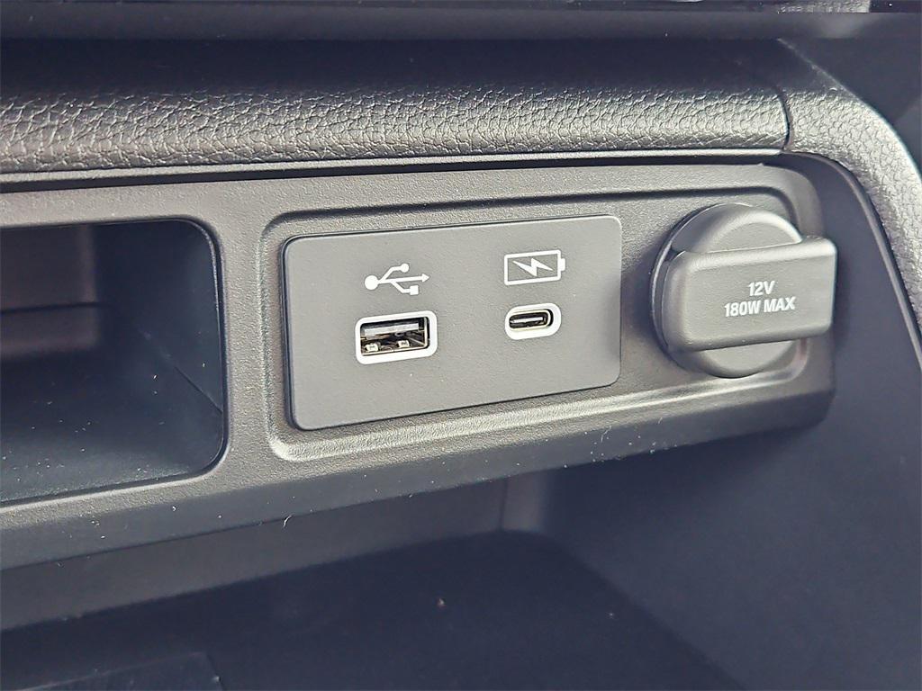 new 2025 Honda Pilot car, priced at $51,375