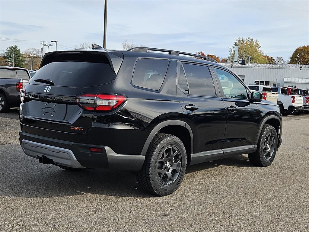 new 2025 Honda Pilot car, priced at $51,375