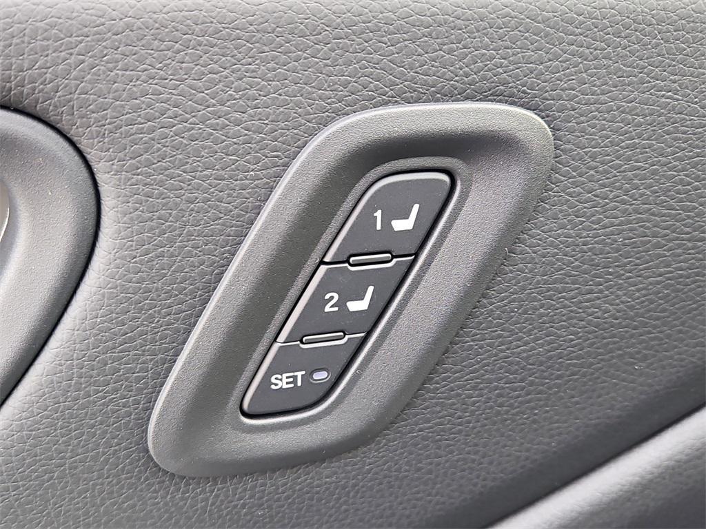 new 2025 Honda Pilot car, priced at $51,375