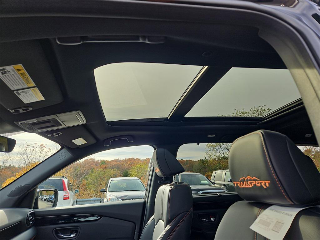 new 2025 Honda Pilot car, priced at $51,375