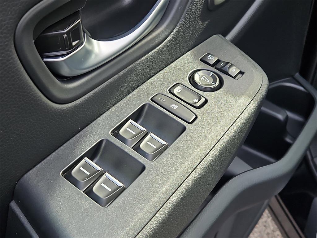 new 2025 Honda Pilot car, priced at $51,375