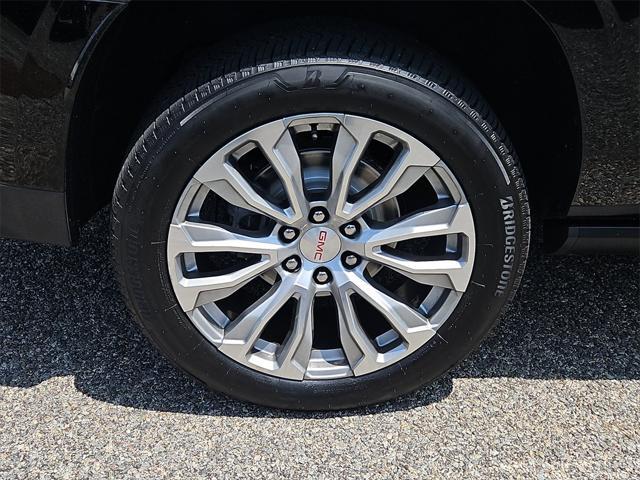 used 2021 GMC Yukon XL car, priced at $53,787