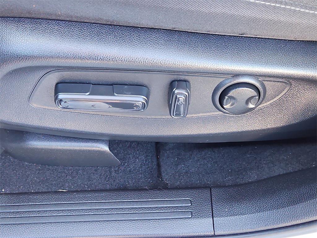 used 2023 Honda CR-V car, priced at $30,387