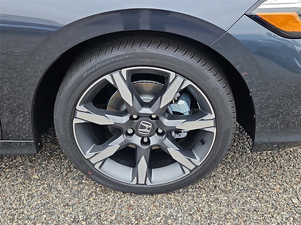 new 2026 Honda Civic Hybrid car, priced at $33,490