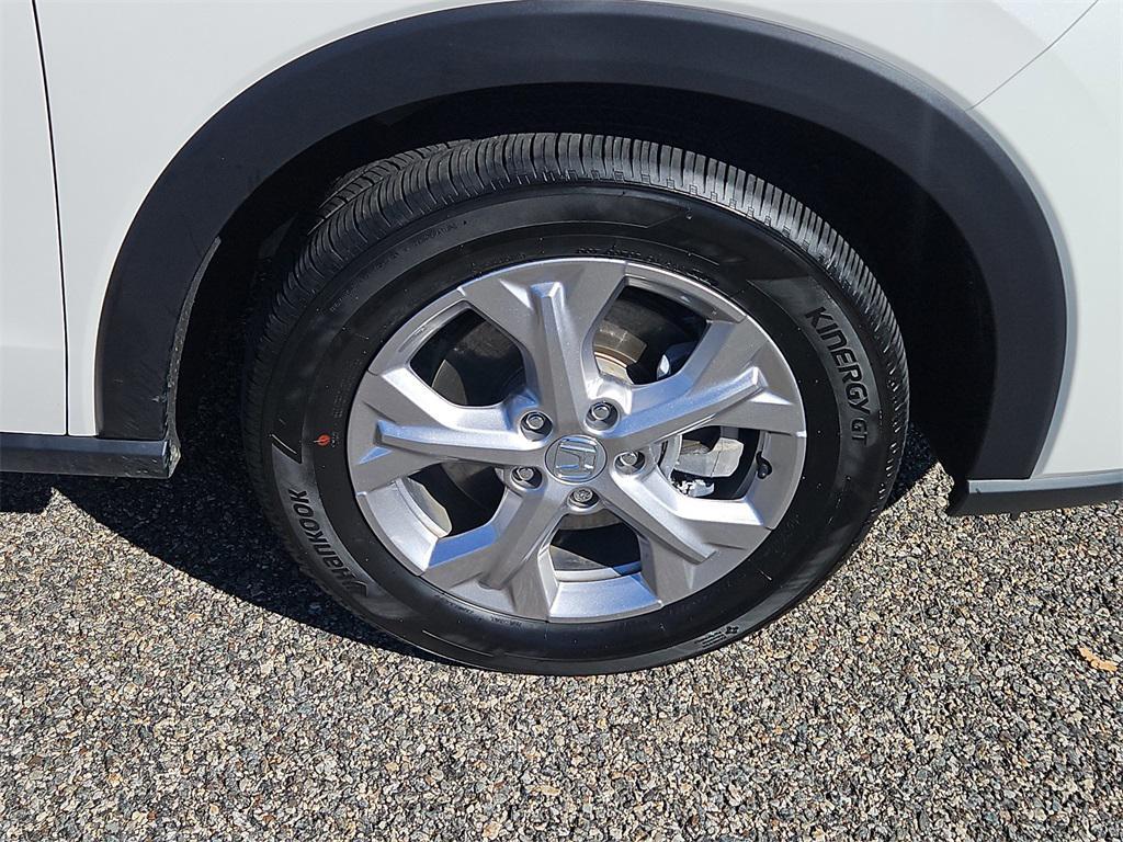 used 2025 Honda HR-V car, priced at $27,887